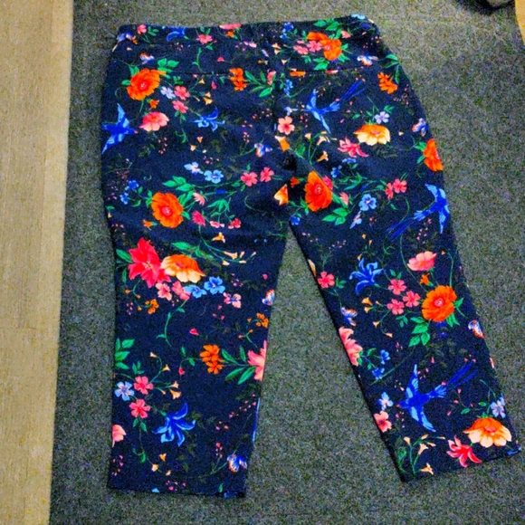 Old Navy floral pants - Size 18 - Picture 2 of 3